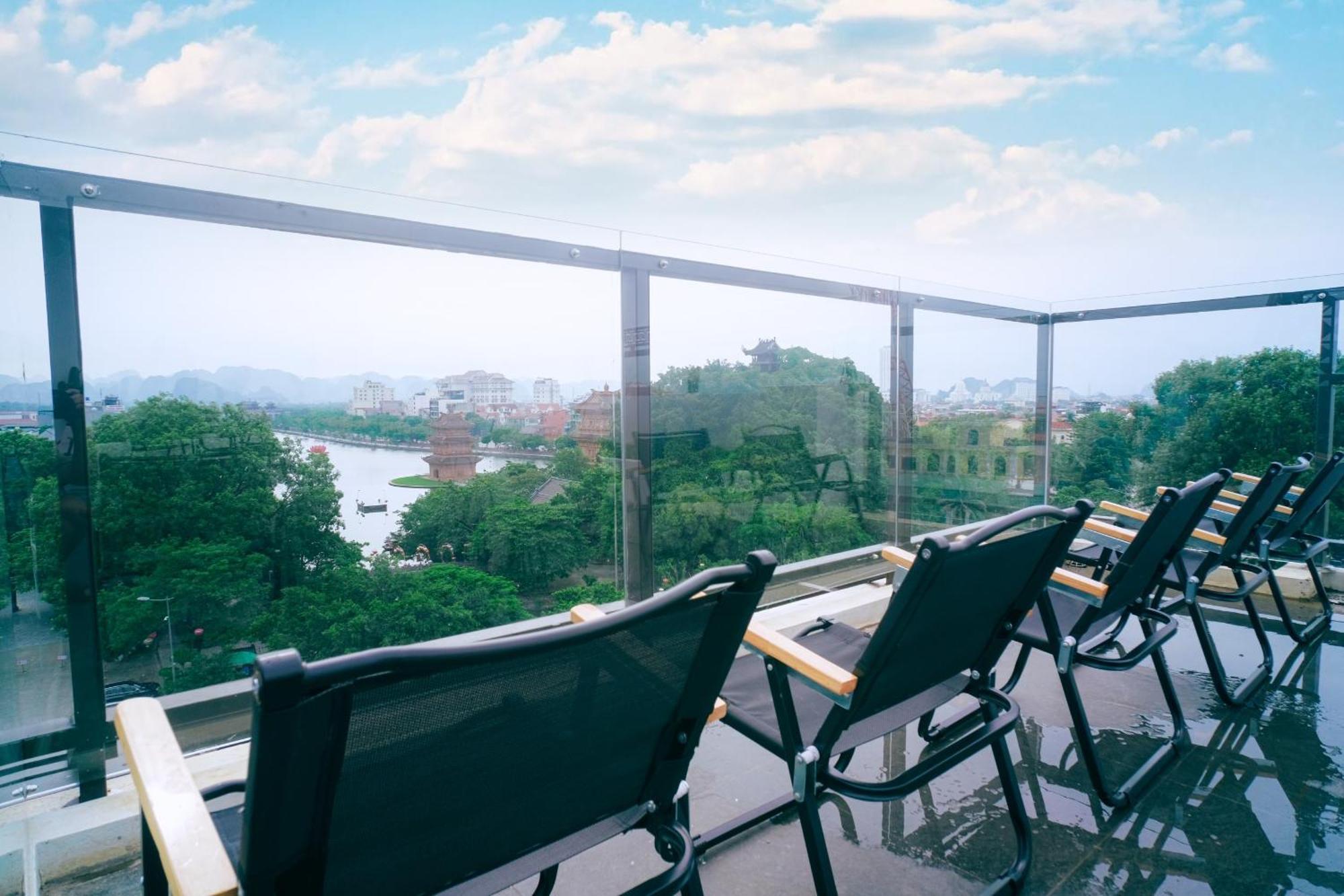 Milan Hotel Ninh Bình Extérieur photo